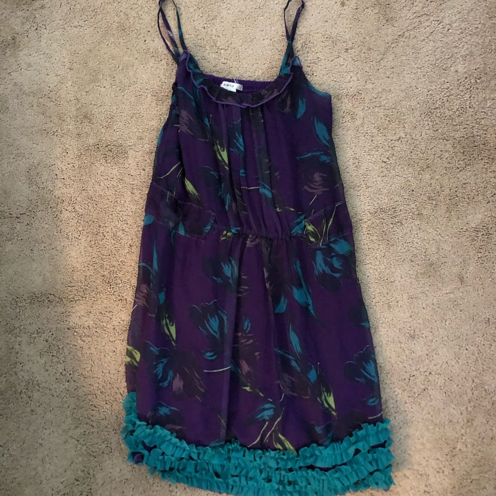 Esley girl’s size small dress ruffled hem